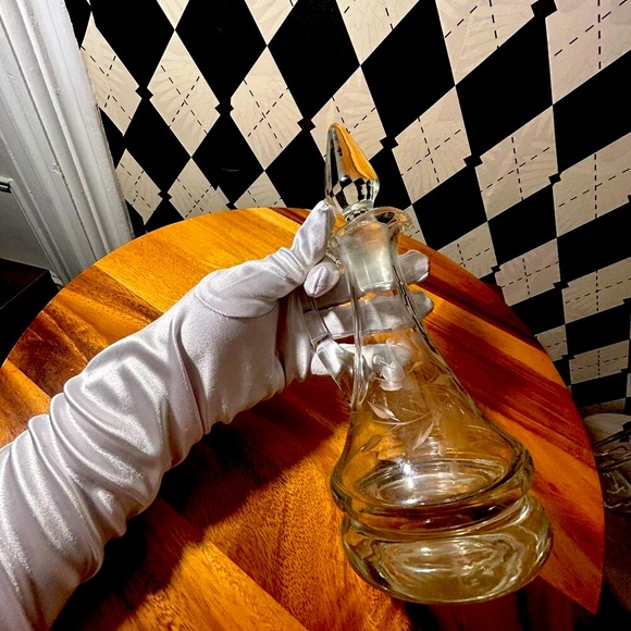 Vintage Etched Glass Cruet | Grapes & Vines | Elegant Tableware - Picture 4 of 4